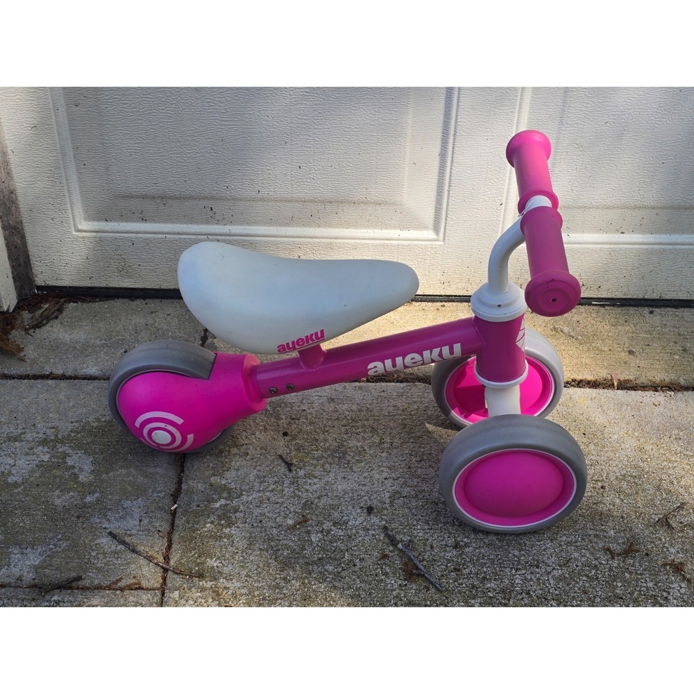 Ayeku Mini Balance Bike for 12-30‎ Months Toddlers 6 Inch EVA Wheels Pink